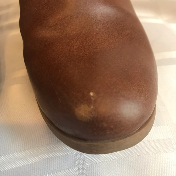 ankle boots. Very comfortable. Does have some signs of wear, as seen in photos - Picture 7 of 9